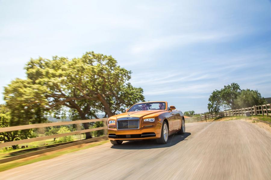  Rolls-Royce Dawn 2016 года  (US) (фото 21 из 30)